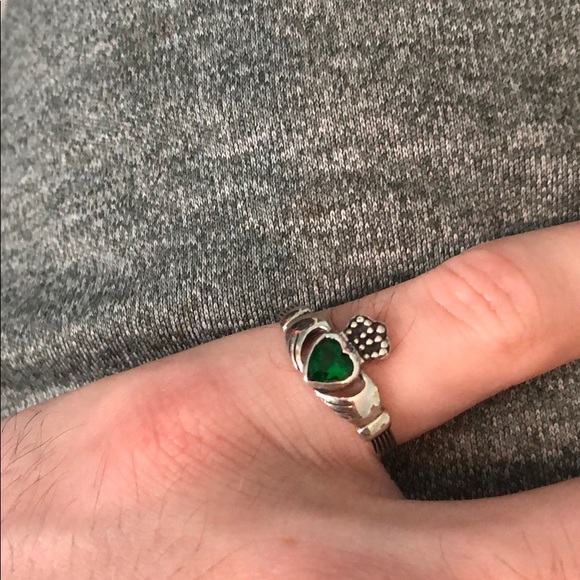 Silver Claddagh Ring with Emerald - Picture 2 of 2